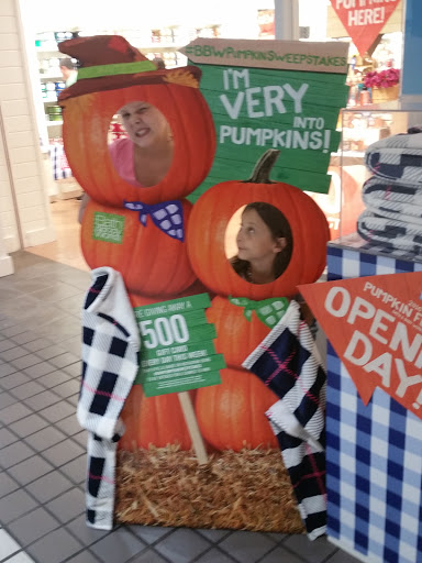 Shopping Mall «Golden East Crossing», reviews and photos, 1100 N Wesleyan Blvd, Rocky Mount, NC 27804, USA