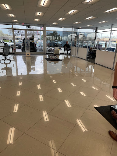 Ford Dealer «Arlington Heights Ford», reviews and photos, 801 W Dundee Rd, Arlington Heights, IL 60004, USA