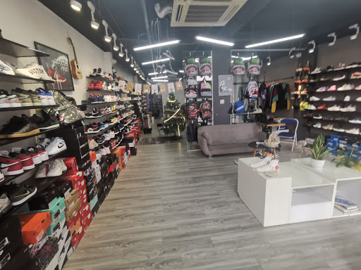 Nike stores Hanoi