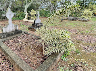 Puuiki cemetery