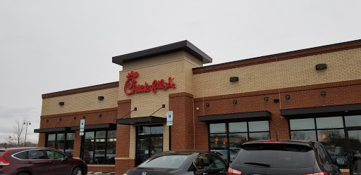 Fast Food Restaurant «Chick-fil-A», reviews and photos, 5351 S 76th St, Greendale, WI 53129, USA