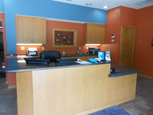 Auto Body Shop «Roering Auto Body», reviews and photos, 90 Dale St N, St Paul, MN 55102, USA