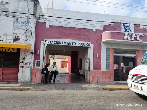 ESTACIONAMIENTO AMÉRICAS