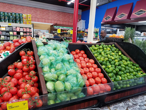 Grocery Store «C-Town Supermarkets», reviews and photos, 560 W 125th St, New York, NY 10027, USA