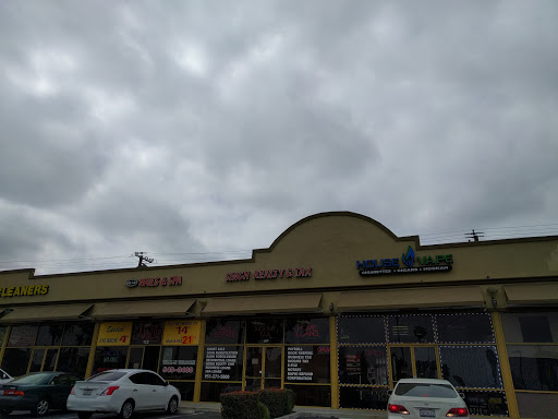 Tobacco Shop «The House of Vape and Smoke», reviews and photos, 944 W 6th St #114, Corona, CA 92882, USA