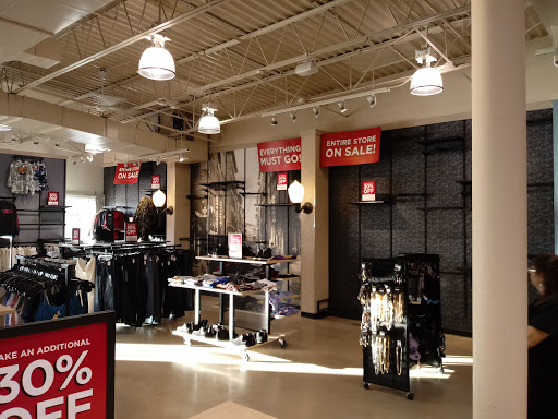 Clothing Store «rue21», reviews and photos, 1500 E Court St #680, Seguin, TX 78155, USA