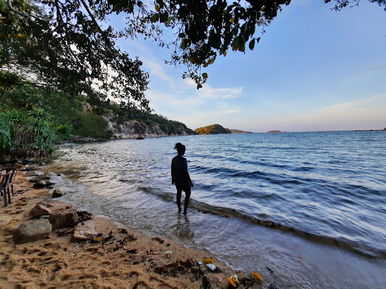 Karumalaiyootru Beach
