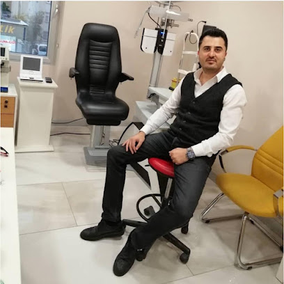 Op.Dr.Hüseyin Coşar - Göz Doktoru