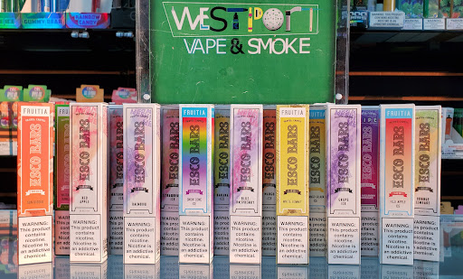 Tobacco Shop «18 Plus Vape & Shop», reviews and photos, 4037 Broadway, Kansas City, MO 64111, USA