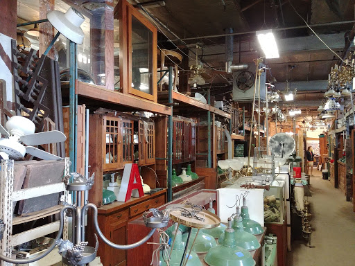 Door Supplier «Bauer Brothers Salvage», reviews and photos, 2432 N 2nd St, Minneapolis, MN 55411, USA