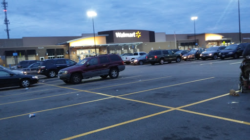 Department Store «Walmart Supercenter», reviews and photos, 638 Quequechan St, Fall River, MA 02721, USA