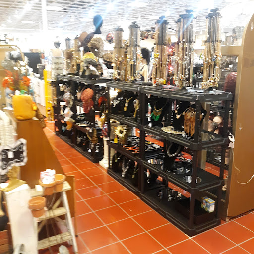 Shopping Mall «Town Square Mall», reviews and photos, 2405 Vestal Pkwy E, Vestal, NY 13850, USA