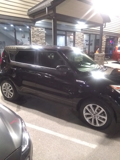 Used Car Dealer «Travers Autoplex», reviews and photos, 18155 Old Hwy 66, Eureka, MO 63025, USA