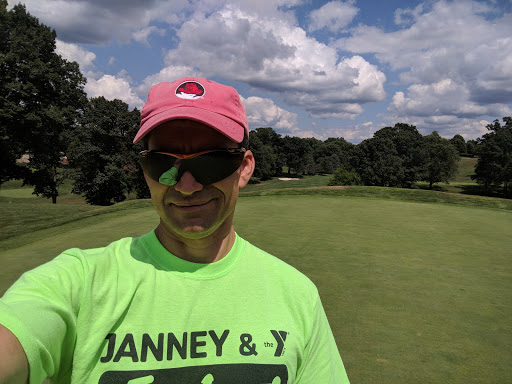 Golf Course «Clover Hill Golf Course», reviews and photos, 2200 Reis Run Rd, Pittsburgh, PA 15237, USA