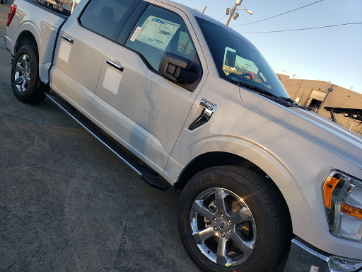 Car Dealer «Sabine River Ford», reviews and photos, 1601 Green Ave, Orange, TX 77630, USA