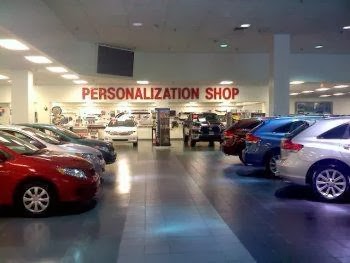 Toyota Dealer «Kings Toyota - New Cars, Indoor Showroom», reviews and photos, 4700 Fields Ertel Rd, Cincinnati, OH 45249, USA
