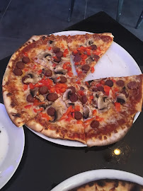 Pizza du Domeva Restaurant Et Pizzeria à Lyon - n°20