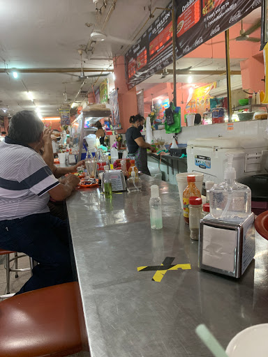 COCTELERIA Y TAQUERIA 