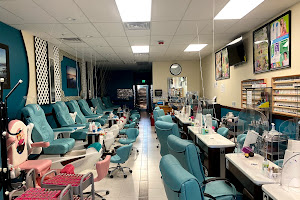 Pop-up nails and spa