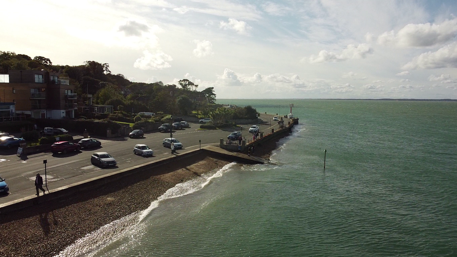 Cowes Beach photo #8