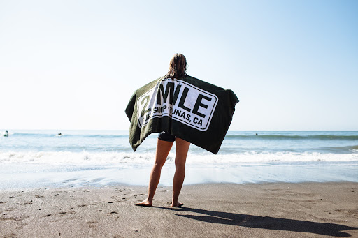 Surf Shop «2 Mile Surf Shop», reviews and photos, 22 Brighton Ave, Bolinas, CA 94924, USA