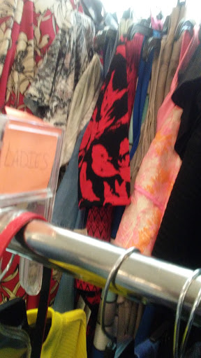 Clothing Store «K&G Fashion Superstore», reviews and photos, 3001 W Cheltenham Ave, Wyncote, PA 19095, USA