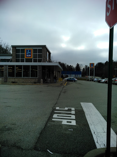 Supermarket «ALDI», reviews and photos, 4578 PA-8, Allison Park, PA 15101, USA