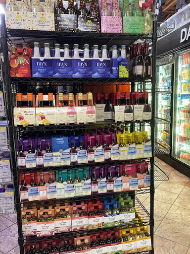 Liquor Store «Franklin Liquor & Deli», reviews and photos, 28500 Franklin Rd, Southfield, MI 48034, USA