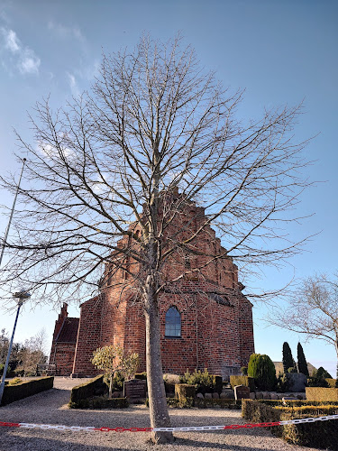 Anmeldelser af Alsønderup Kirke i Hillerød - Kirke