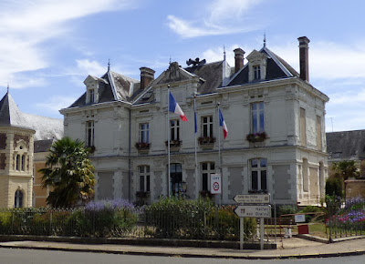 Mairie à Saint-Calais