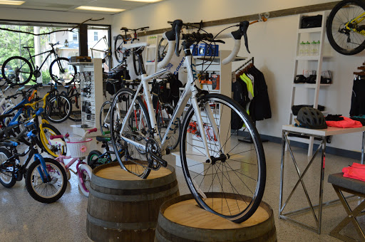 Bicycle Store «Lifestyle Cycle», reviews and photos, 326 S Milwaukee Ave, Libertyville, IL 60048, USA