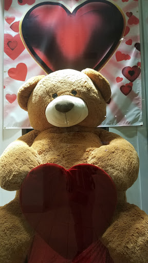 Gift Shop «Aahs! The Ultimate Gift Store», reviews and photos, 260 Del Amo Cir Blvd, Torrance, CA 90503, USA