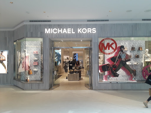 Shopping Mall «Beverly Center», reviews and photos, 8500 Beverly Blvd, Los Angeles, CA 90048, USA