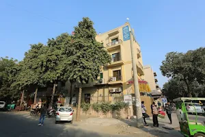 OYO Hotel Marigold Near Dwarka Sector 10 Metro Station image