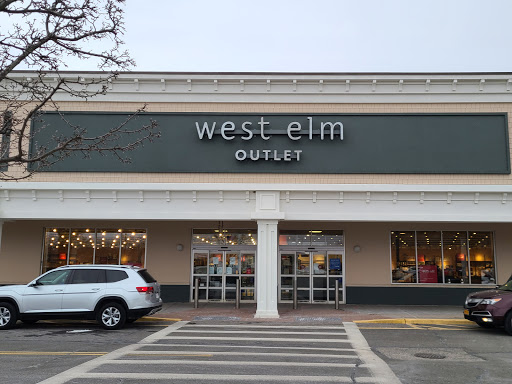 Outlet Store «west elm Outlet», reviews and photos, 1770 W Main St #301, Riverhead, NY 11901, USA