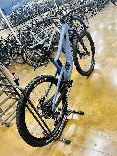 Bicycle Store «Sun & Ski», reviews and photos, 2438 W Anderson Ln, Austin, TX 78757, USA