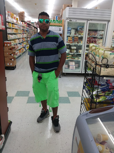 Grocery Store «Aquí Supermarket», reviews and photos, 617 Main St, Bridgewater, NJ 08807, USA