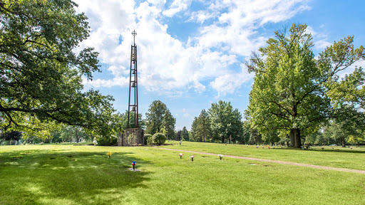 Funeral Home «Ivey Funeral Home at Rose Hill Burial Park», reviews and photos, 2565 Princeton Rd, Hamilton, OH 45011, USA