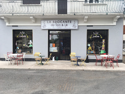 La Brocante De Tom & Lili à Saint-Jean-Delnous