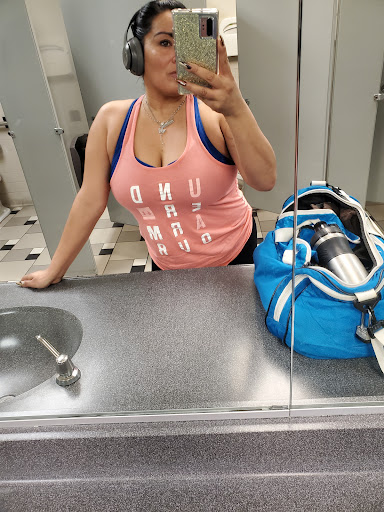 Gym «LA Fitness», reviews and photos, 201 Ogden Falls Blvd, Oswego, IL 60543, USA