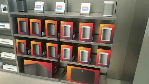 Computer Store «Apple Nanuet», reviews and photos, 8115 Fashion Dr, Nanuet, NY 10954, USA