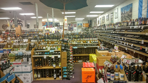 Liquor Store «West End Discount Liquors & Wines», reviews and photos, 2818 West End Ave, Nashville, TN 37203, USA
