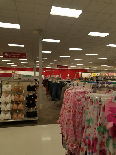 Department Store «Target», reviews and photos, 1135 Woodstock Rd, Roswell, GA 30075, USA