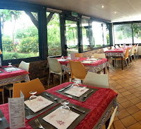Atmosphère du Restaurant Crêperie Le Sarrazin à Saint-Thuriau - n°1