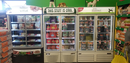 Pet Supply Store «Pet Supplies Plus», reviews and photos, 521 Noble Creek Dr, Noblesville, IN 46060, USA