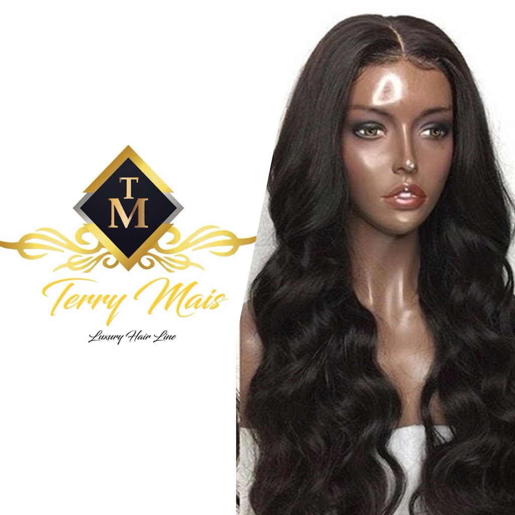 Hairstylist Terry Mais 33313
