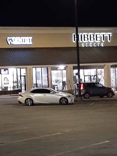 Shoe Store «Hibbett Sports», reviews and photos, 3517 Memorial Dr, Decatur, GA 30032, USA