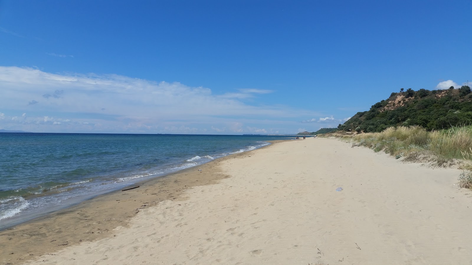 Foto von Vicar beach mit heller sand Oberfläche