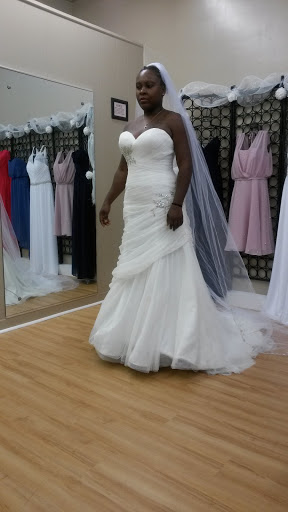 Bridal Shop «Proms Pageants & Pretty Things», reviews and photos, 5325 Peters Creek Rd, Roanoke, VA 24019, USA