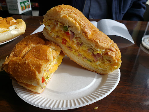 Eats on 79 Marketplace